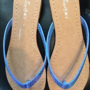 New Union Bay Flip Flops